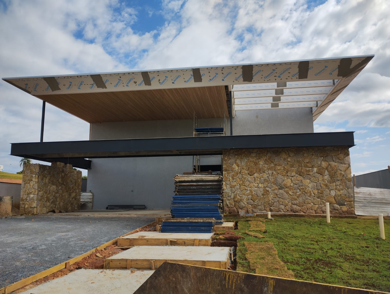 WhatsApp Image 2023-08-22 at 17.31.38 (4).jpeg